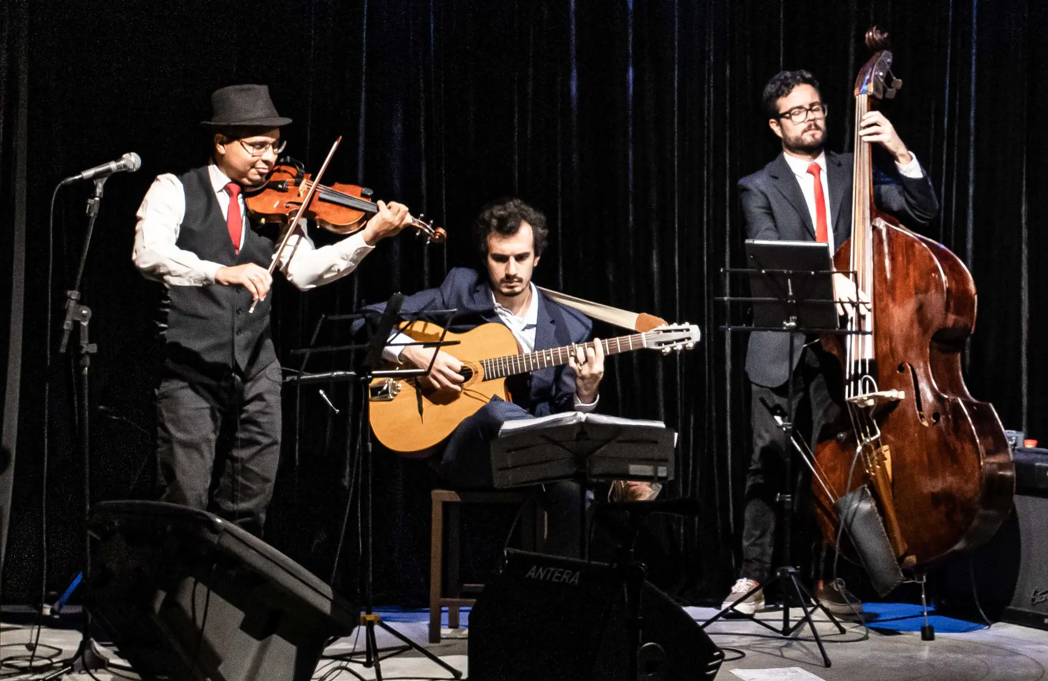 Do que é feita a música?